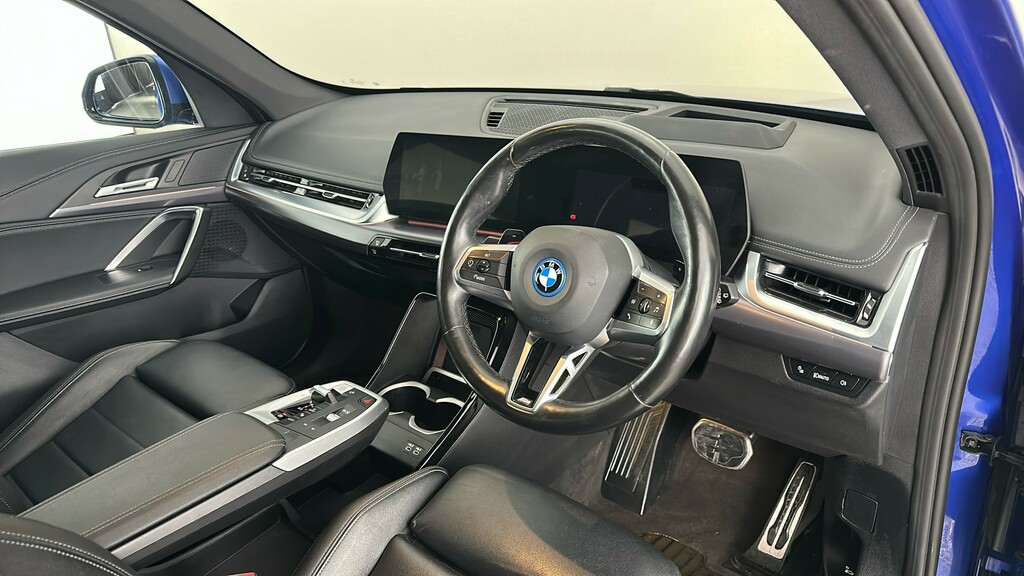 BMW X1 1.5 20I Mht Xline Suv Hybrid Dct Sdrive Blue #33
