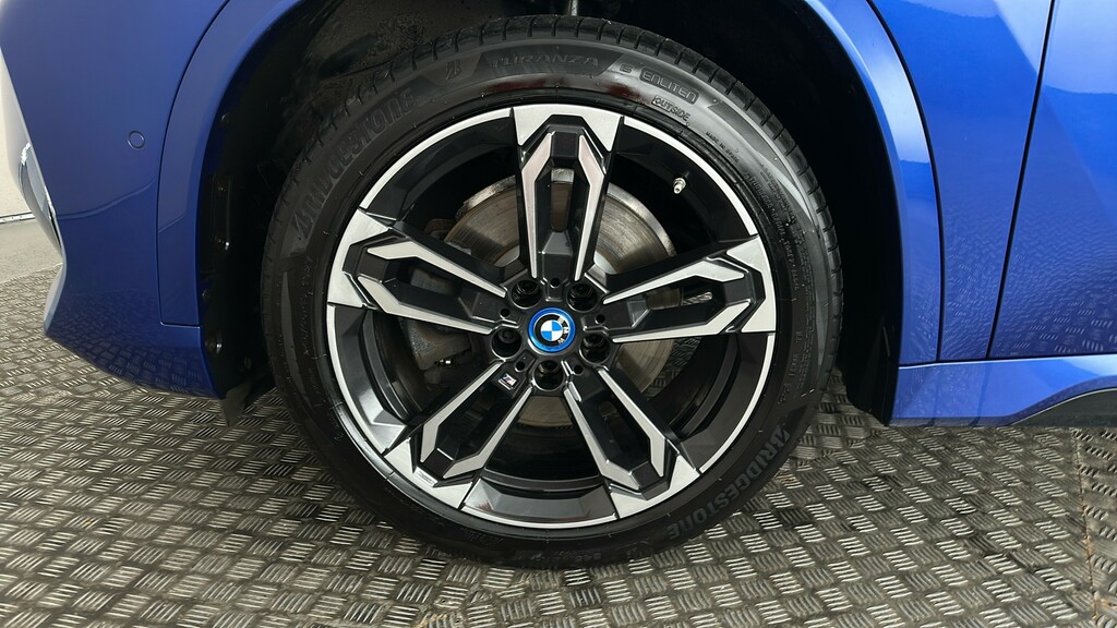 BMW X1 1.5 20I Mht Xline Suv Hybrid Dct Sdrive Blue #19