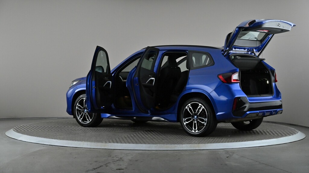 BMW X1 1.5 20I Mht Xline Suv Hybrid Dct Sdrive Blue #10