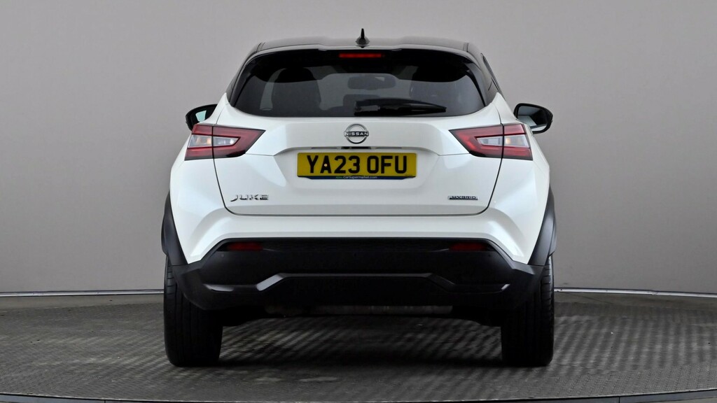 Nissan Juke 1.6 Hybrid Tekna White #5