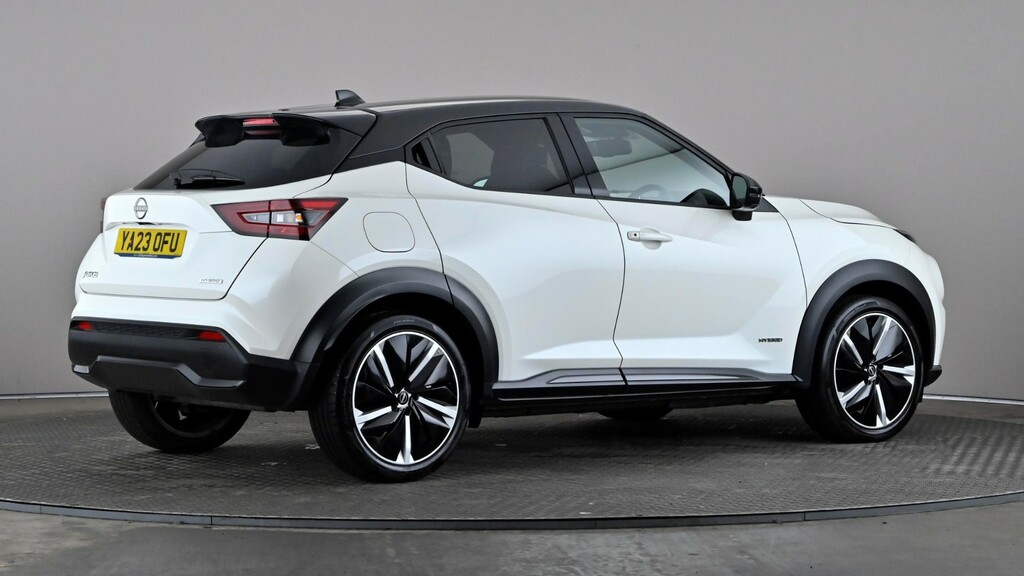 Nissan Juke 1.6 Hybrid Tekna White #6
