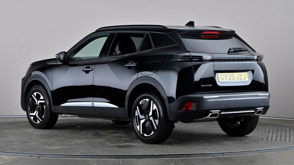 Peugeot 2008 1.2 Puretech 130 Allure Eat8 Black #4