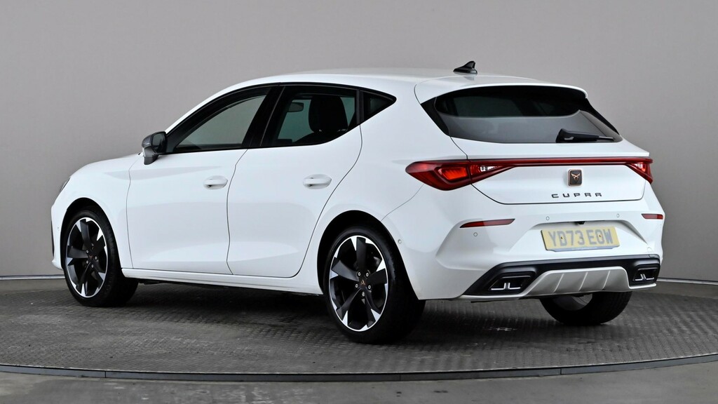 Cupra Leon 1.5 Etsi V1 Dsg YD73EOW White #4