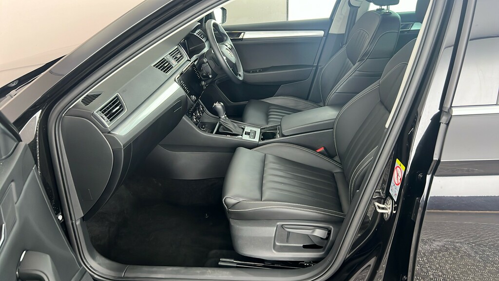 Skoda Superb 2.0 Tdi Sportline Plus Estate Dsg 150 Grey #25