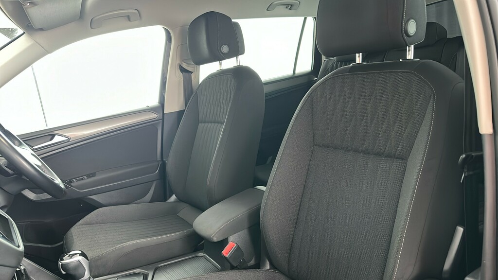 Volkswagen Tiguan Allspace 2.0 Tdi 4Motion Elegance Dsg Silver #18