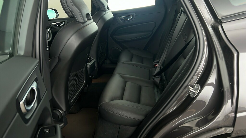 Volvo XC60 Recharge Ultimate, T8 Awd Plug-in Hybrid, Black #18