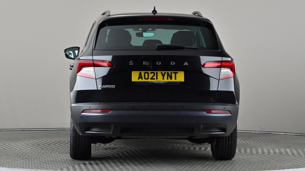 Skoda Karoq 1.5 Tsi Se Technology Dsg Black #5
