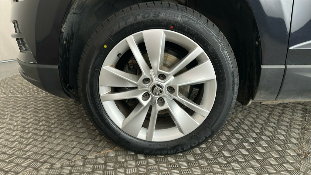 Skoda Karoq Skoda Karoq Se Drive 1.0 Tsi 110 Ps 6G Man Grey #19