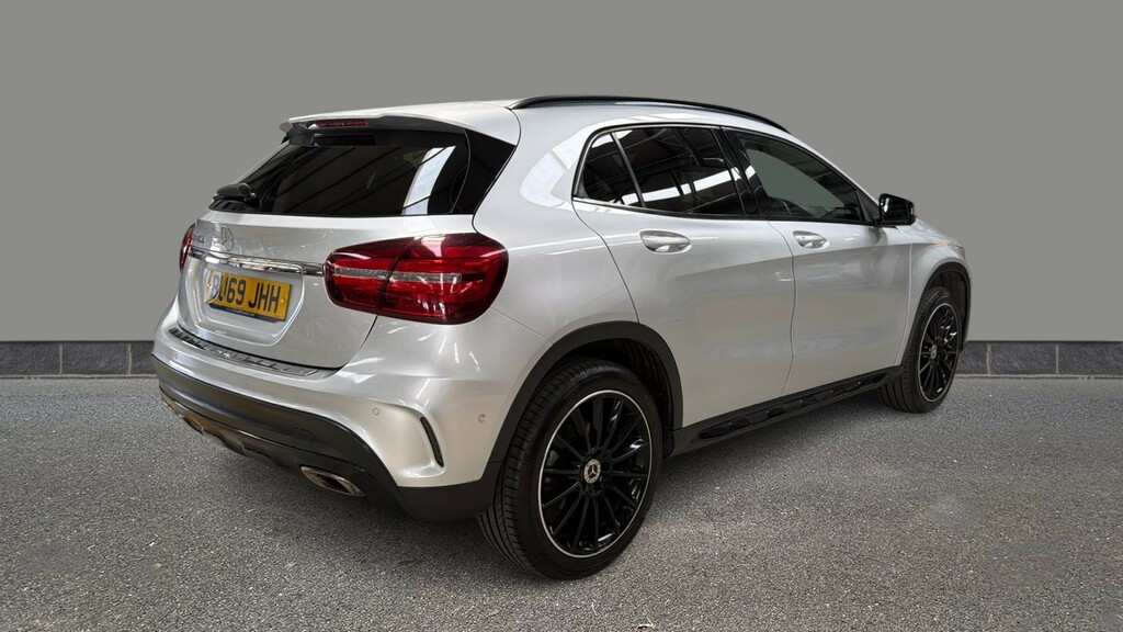Mercedes-Benz GLA Class Gla 180 Amg Line Edition BU69JHH Silver #6