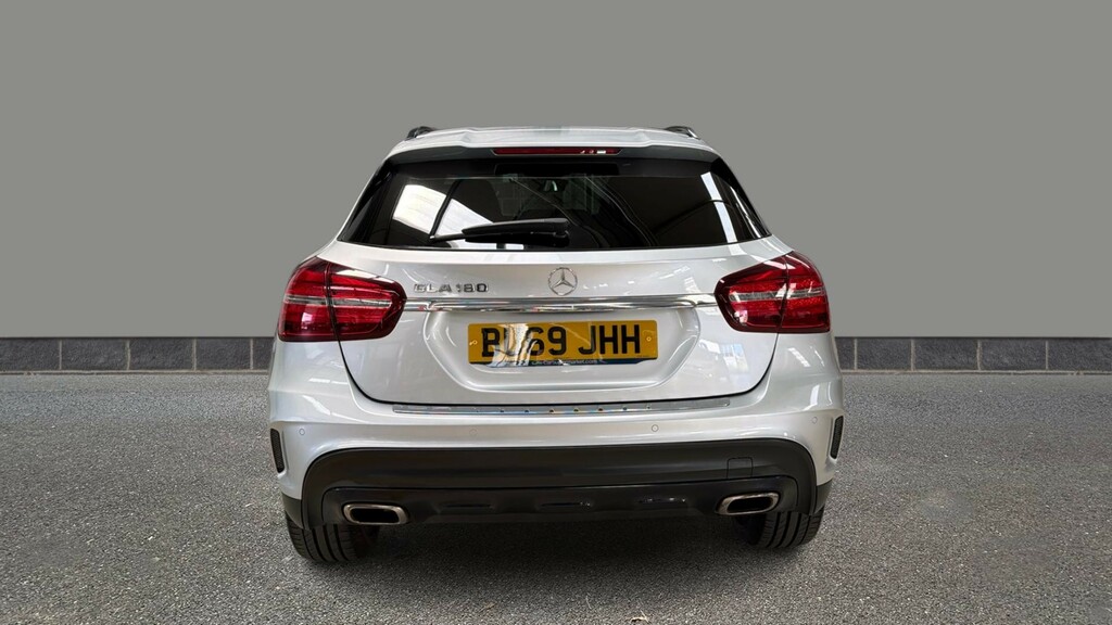 Mercedes-Benz GLA Class Gla 180 Amg Line Edition BU69JHH Silver #5
