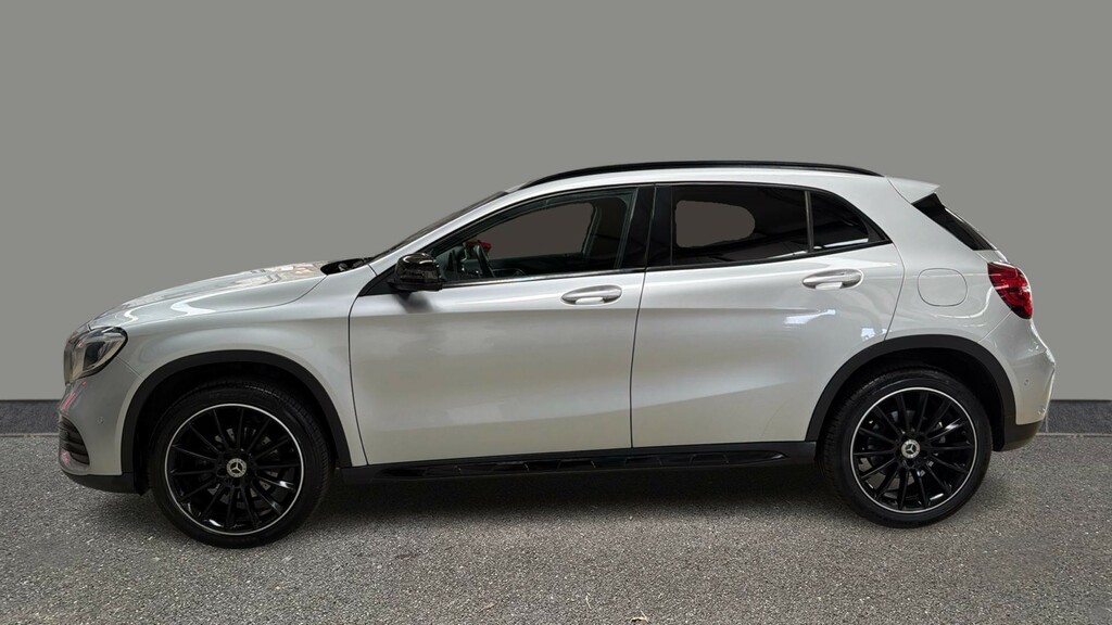 Mercedes-Benz GLA Class Gla 180 Amg Line Edition BU69JHH Silver #3