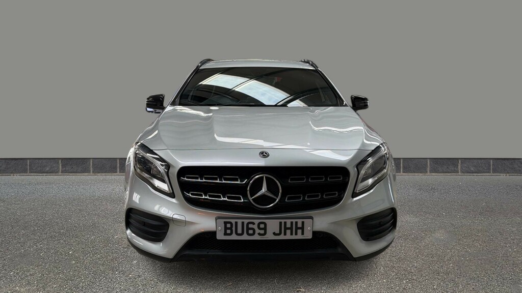 Mercedes-Benz GLA Class Gla 180 Amg Line Edition BU69JHH Silver #2