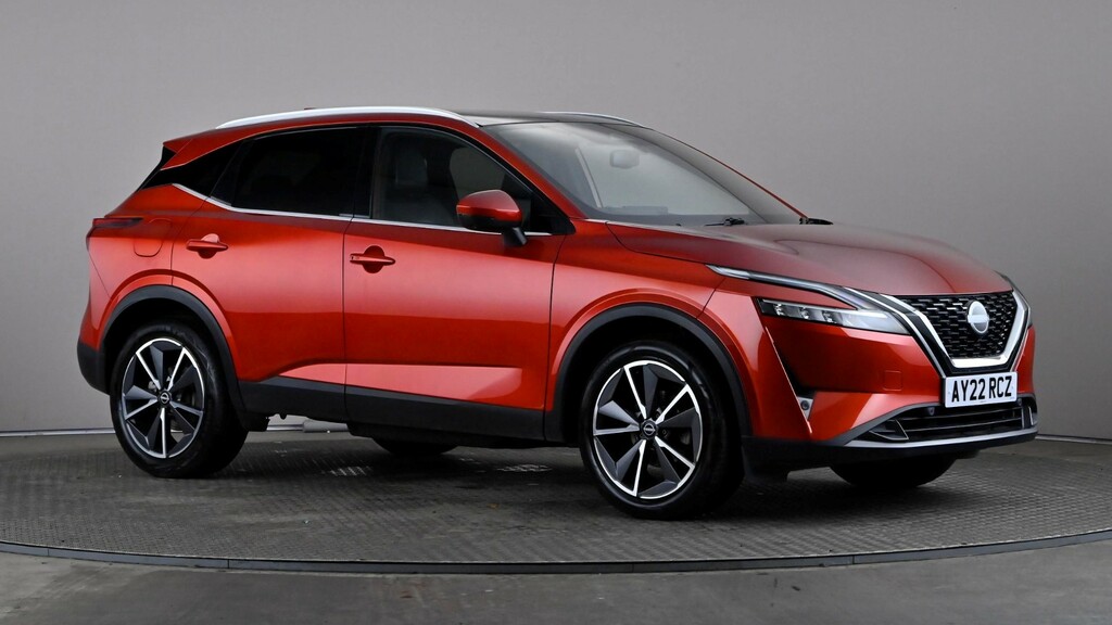 Nissan Qashqai 1.3 Dig-t Mh Tekna Red