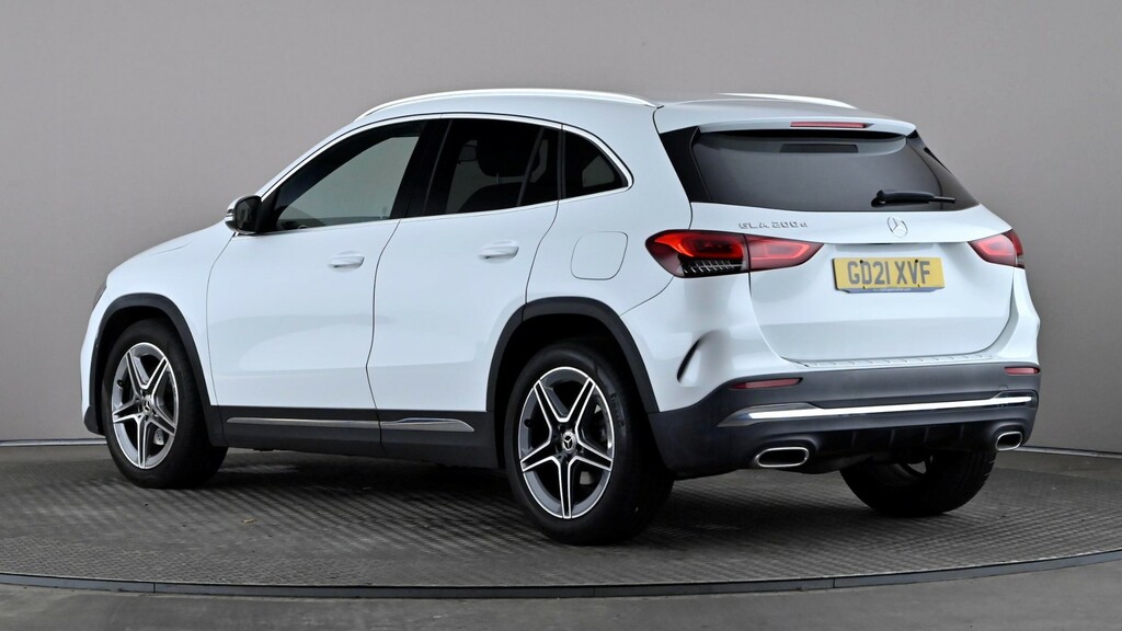 Mercedes-Benz GLA Class Gla 200D Amg Line White #4