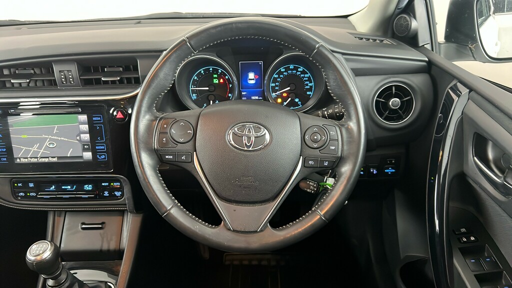 Toyota Auris Toyota 1.8 Hybrid Design Tss Cvt Hatchback Grey #14