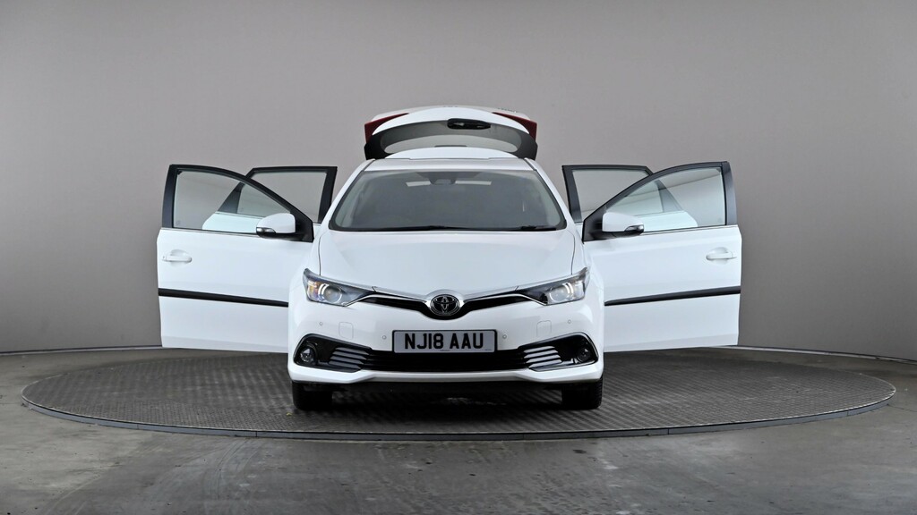 Toyota Auris Toyota 1.8 Hybrid Design Tss Cvt Hatchback Grey #8