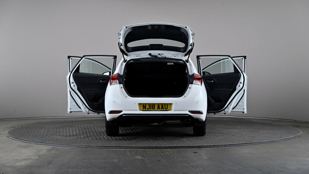 Toyota Auris Toyota 1.8 Hybrid Design Tss Cvt Hatchback Grey #11