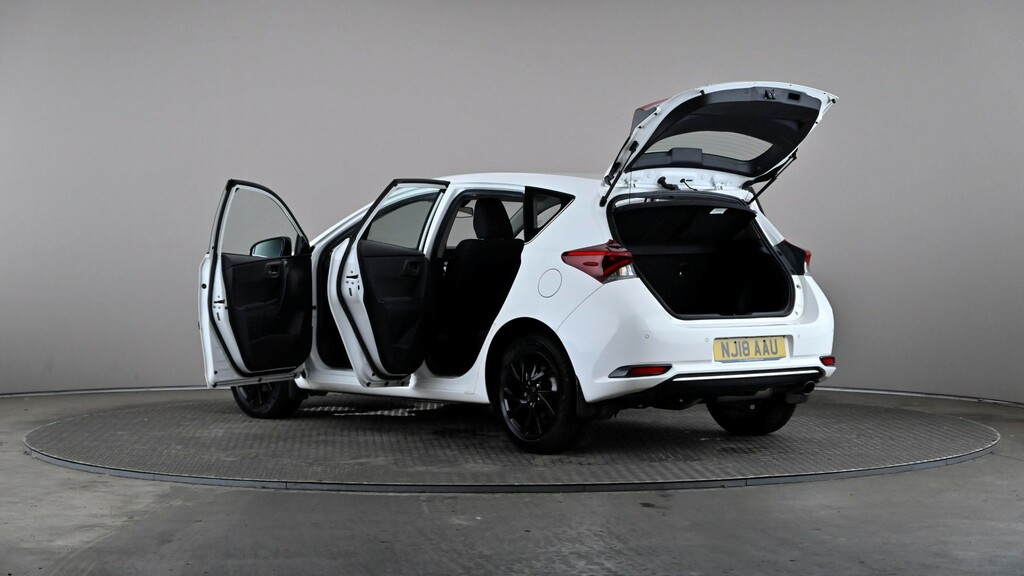 Toyota Auris Toyota 1.8 Hybrid Design Tss Cvt Hatchback Grey #10