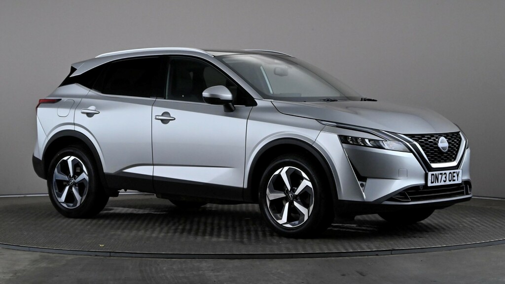 Nissan Qashqai 1.3 L Dig-t N-connecta  #1
