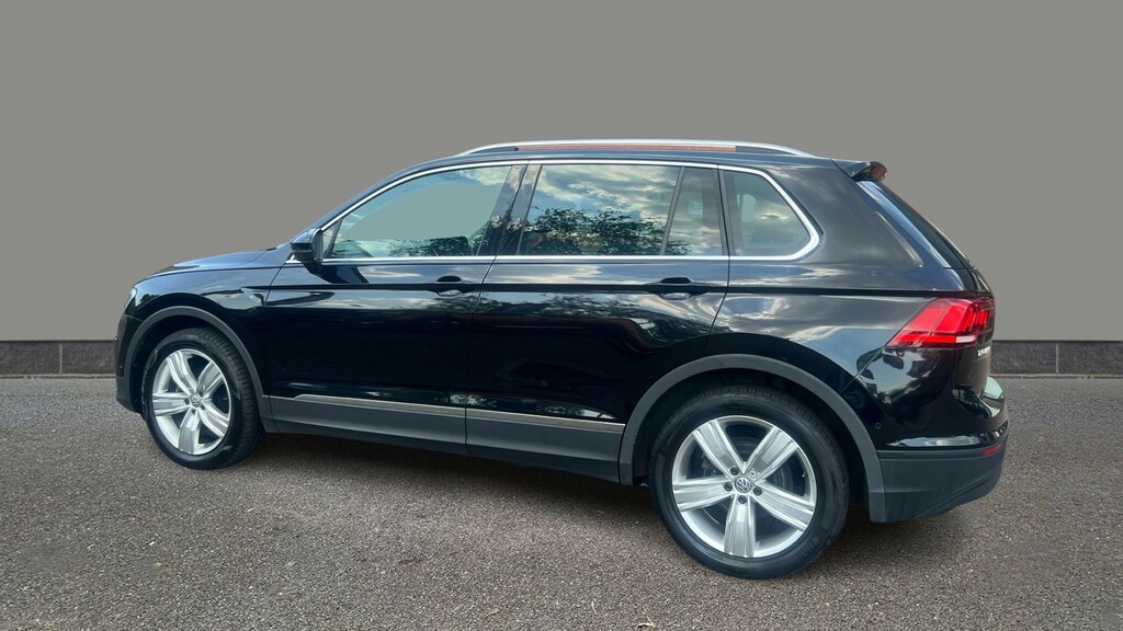 Volkswagen Tiguan 2.0 Tdi 150 Match Dsg LX20UVB Black #4