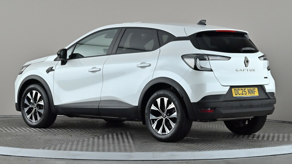 Renault Captur 1.6 E-tech Full Hybrid 145 Evolution White #4