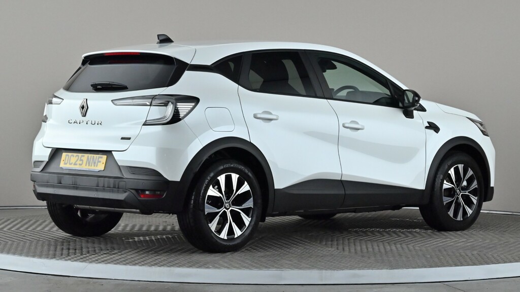 Renault Captur 1.6 E-tech Full Hybrid 145 Evolution White #6