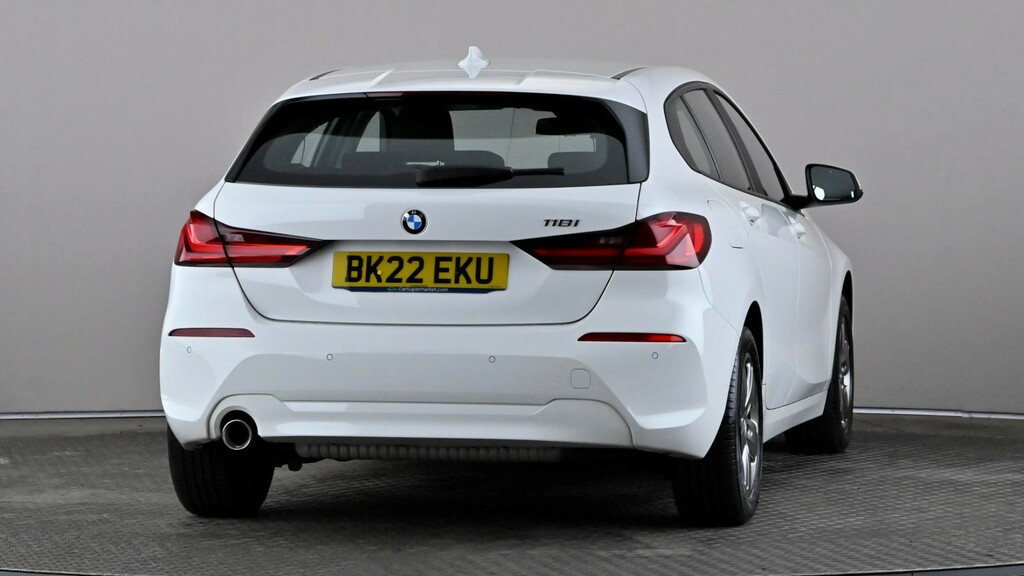 BMW 1 Series 118I 136 Se Step Live Cockpit Pro White #5