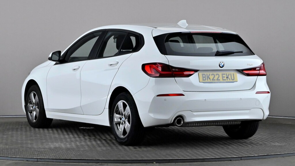 BMW 1 Series 118I 136 Se Step Live Cockpit Pro White #4