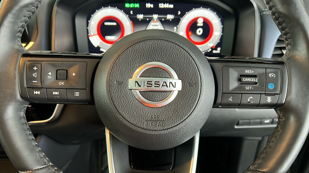 Nissan Qashqai 1.3 Dig-t Mh Acenta Premium Glass Roof Silver #25