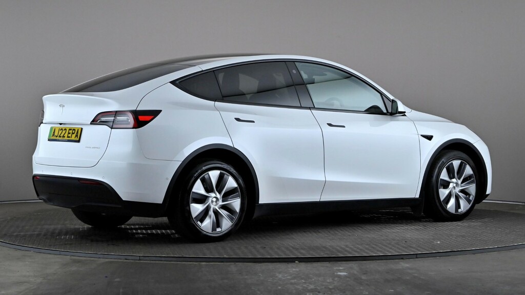 Tesla Model Y Long Range Awd AJ22EPA White #6