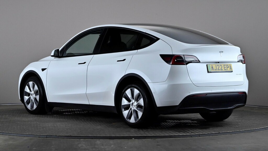 Tesla Model Y Long Range Awd AJ22EPA White #4