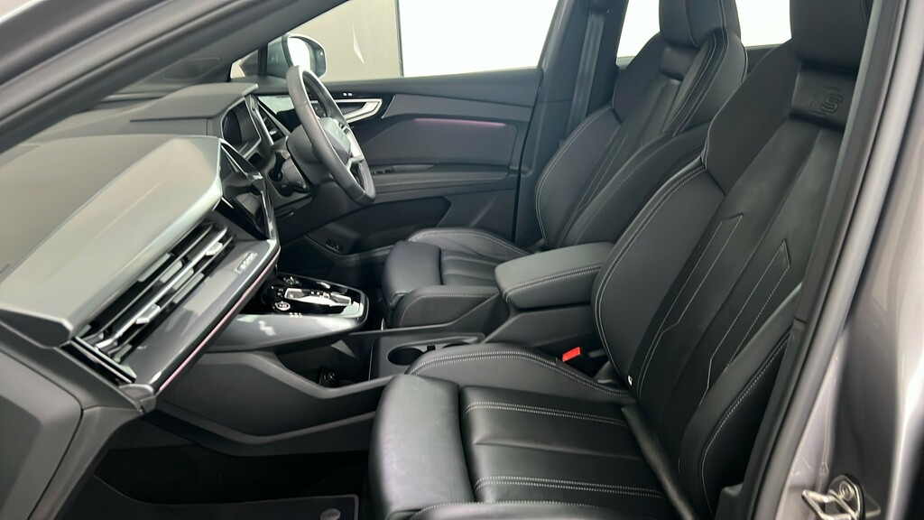 Audi Q4 E Tron Q4 Black Edition 45 E-tron 210,00 Kw Blue #17