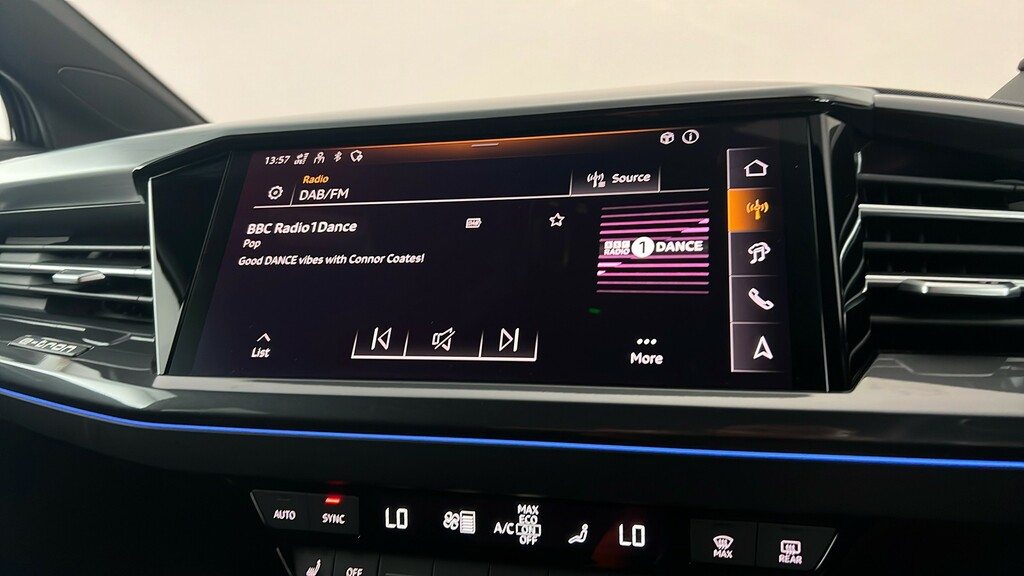 Audi Q4 E Tron Q4 Black Edition 45 E-tron 210,00 Kw Blue #26