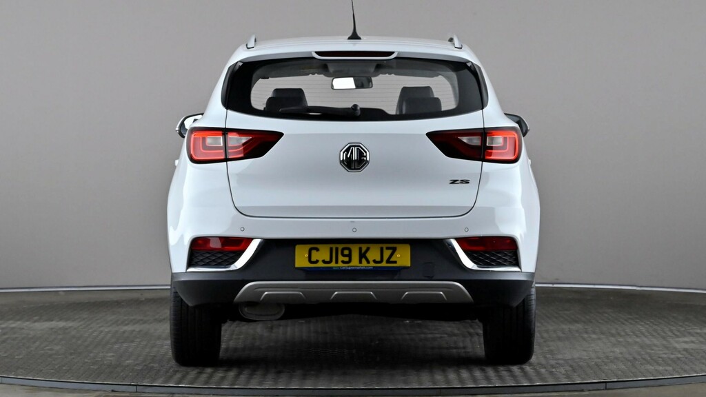 MG ZS 1.5 Vti-tech Exclusive White #4