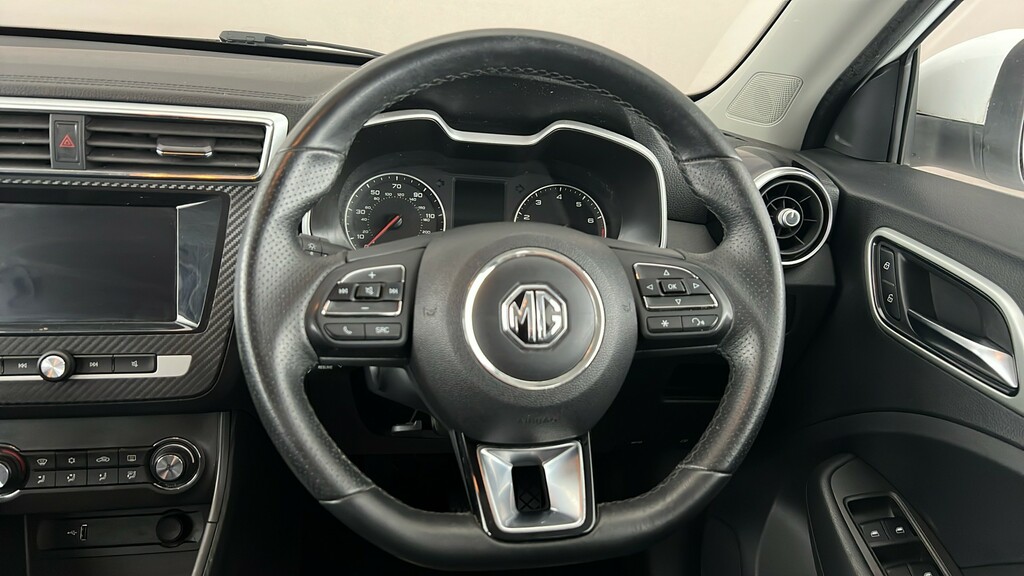 MG ZS 1.5 Vti-tech Limited Edition White #14