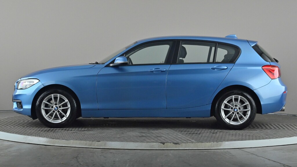 BMW 1 Series 118I 1.5 Se Navservotronic Blue #3