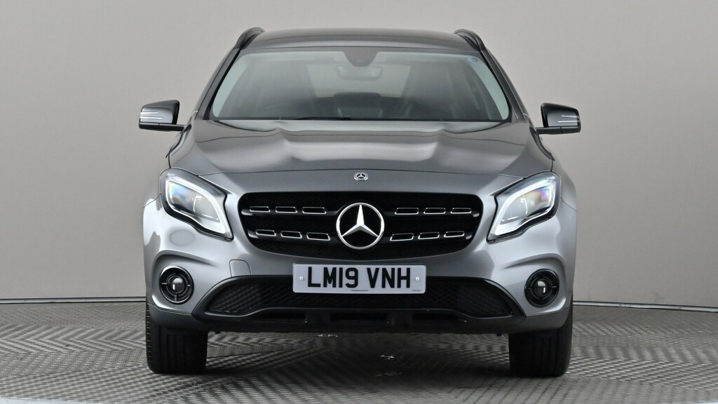 Mercedes-Benz GLA Class Gla 180 Urban Edition Grey #2