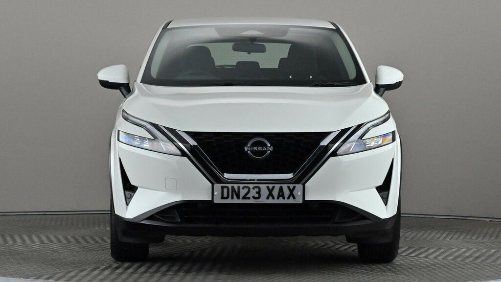 Nissan Qashqai 1.3 Dig-t Mh Acenta Premium White #2
