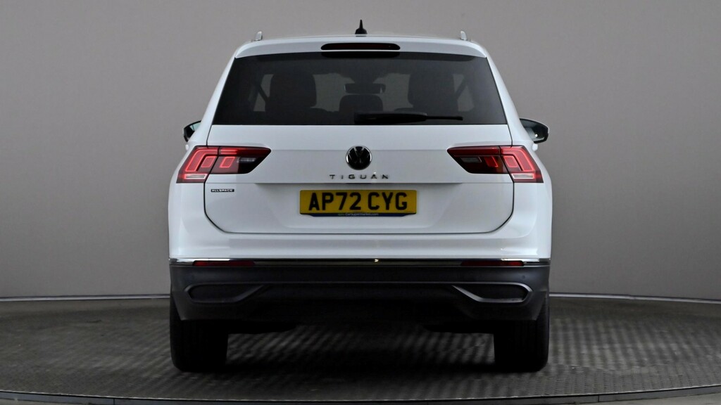 Volkswagen Tiguan Allspace 1.5 Tsi Life Dsg 7 Seats AP72CYG White #5