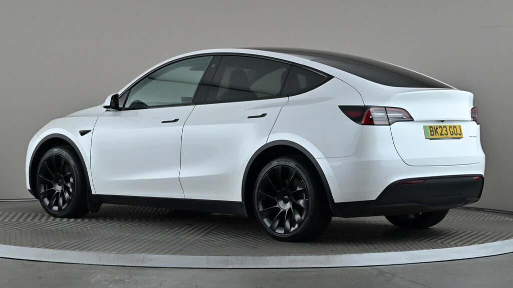 Tesla Model Y Long Range Awd White #4