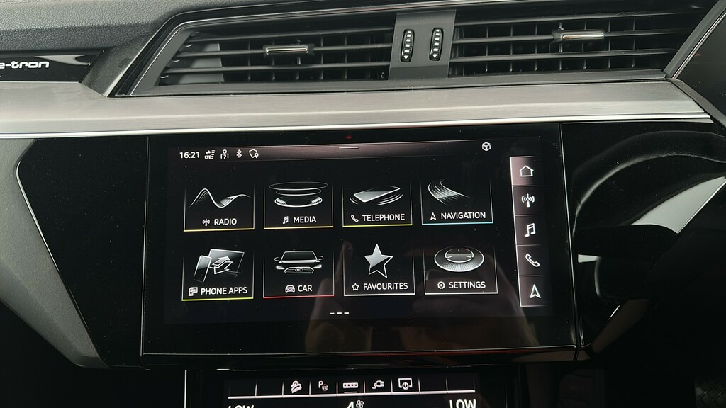 Audi E-tron E-tron Black Edition 55 Quattro Black #16