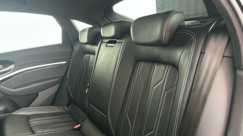 Audi E-tron E-tron Black Edition 55 Quattro Black #18