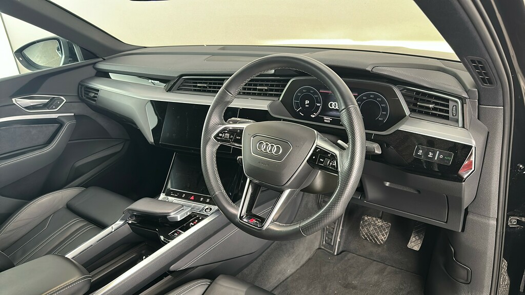Audi E-tron E-tron Black Edition 55 Quattro Black #35