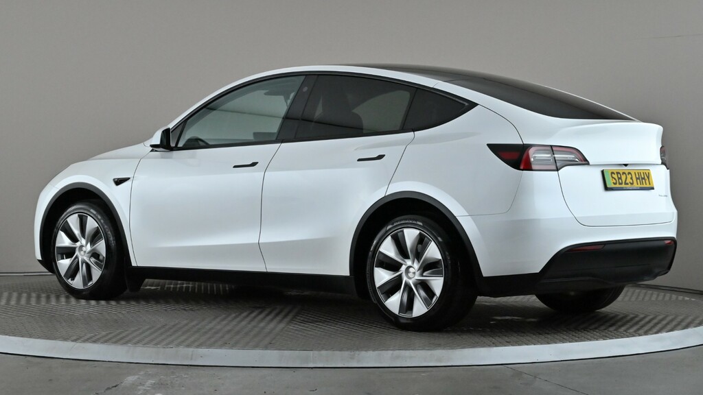 Tesla Model Y Long Range Awd SB23HHY White #4