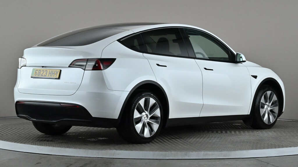 Tesla Model Y Long Range Awd SB23HHY White #6