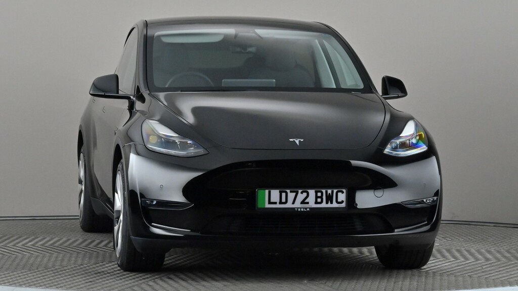 Tesla Model Y Long Range Awd Black #2