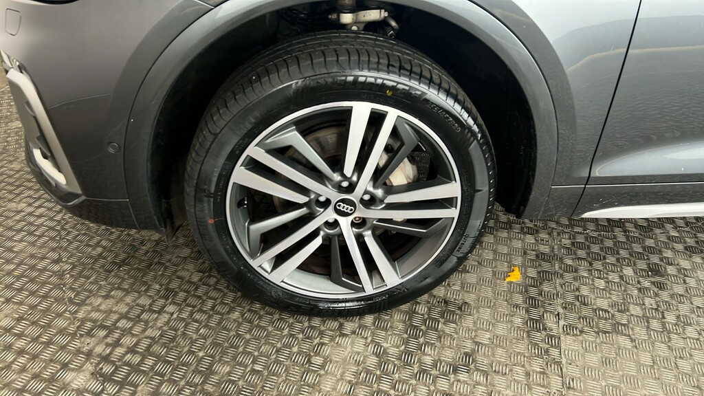 Audi Q5 2L S Line White #18