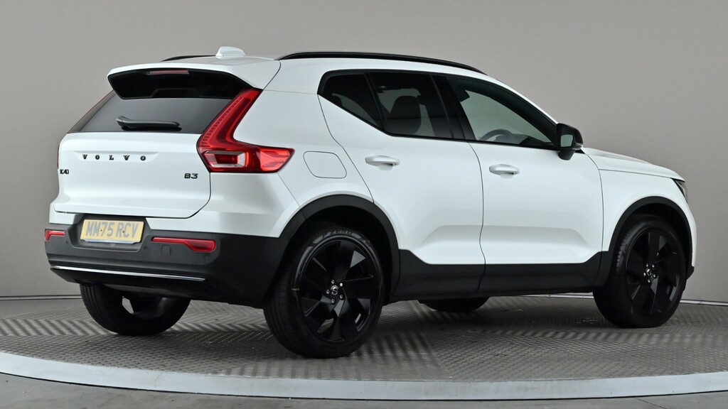 Volvo XC40 2.0 B3p Plus Black Edition MM75RCV White #6