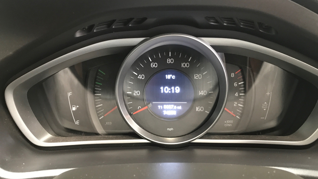 Volvo V40 D3 R-design Pro Xenium - Winter - Intel Blue #27