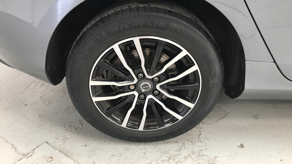 Volvo V40 D3 R-design Pro Xenium - Winter - Intel Blue #9